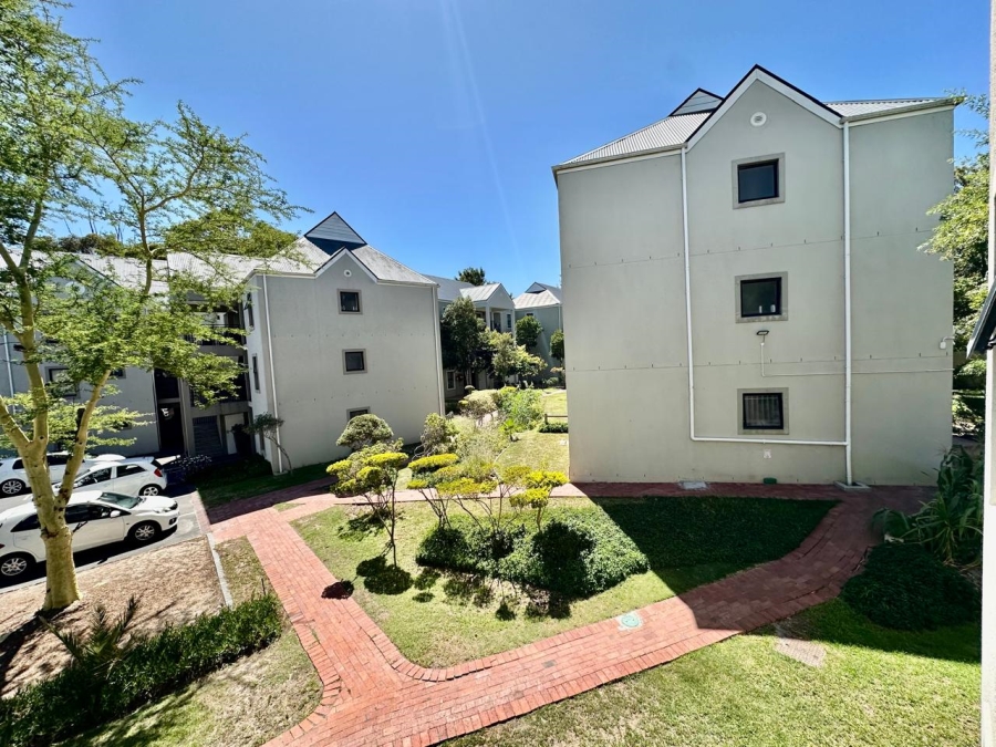 2 Bedroom Property for Sale in Silver Oaks Western Cape